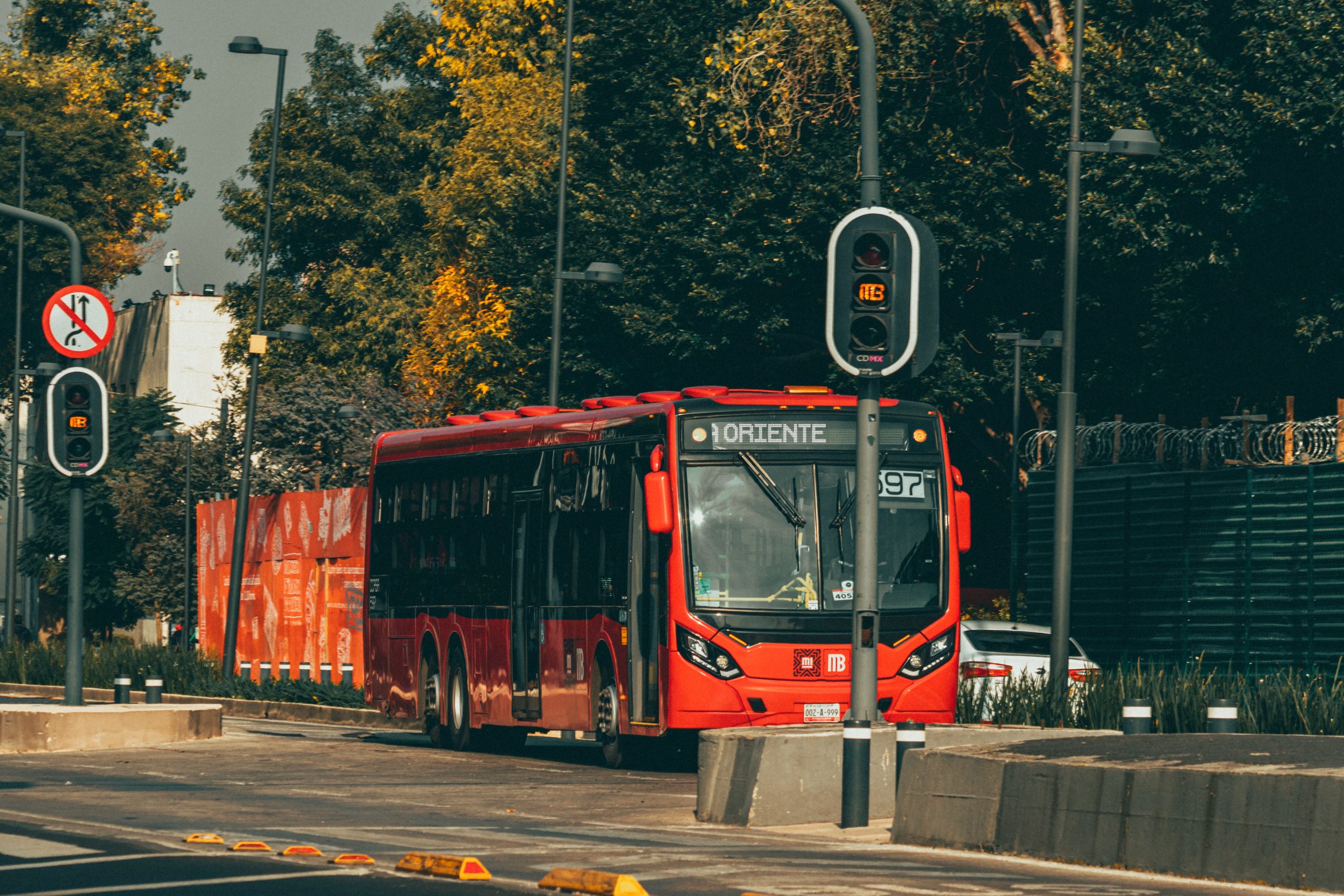 Zdjęcie do artykułu: System TMS – jak usprawnia zarządzanie transportem?